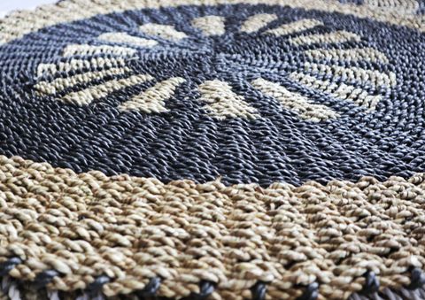 Round Seagrass Black & Tan - Inner Sun - 1m - WhealySimple Home