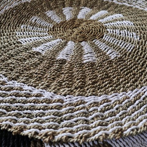 Round Seagrass White & Tan - Inner Sun - 1m - WhealySimple Home